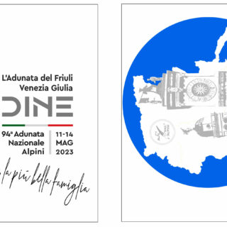 La copertina e il retro del cofanetto che contiene le cartoline.