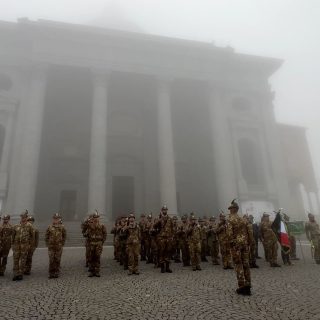 20250505_96°Adunata Alpini_1_Presentazione della forza al Comandante del 3° Alpini